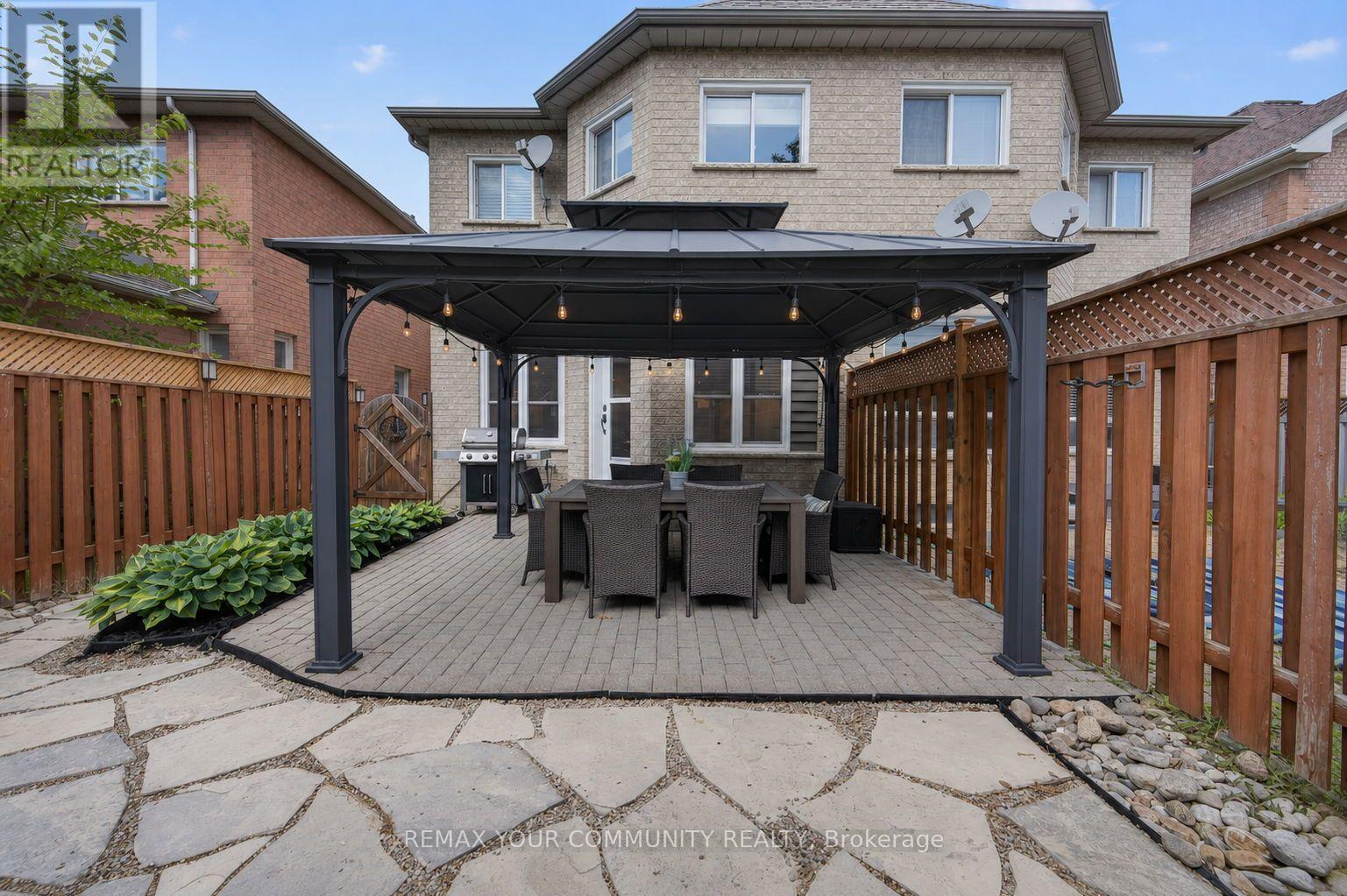 126 Woodroof Crescent, Aurora, Ontario  L4G 7H2 - Photo 38 - N13638862