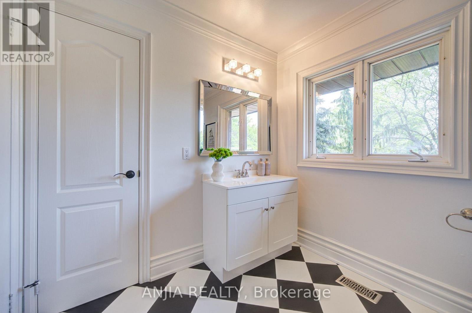 8 Calderbridge Crescent, Markham, Ontario  L3R 9M8 - Photo 24 - N13638878