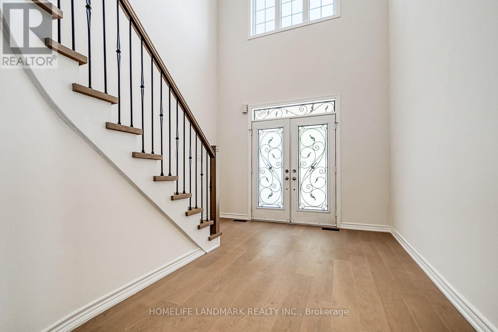52 Chelsea Crescent, Bradford West Gwillimbury (Bradford), Ontario  L3Z 0J7 - Photo 4 - N13639056