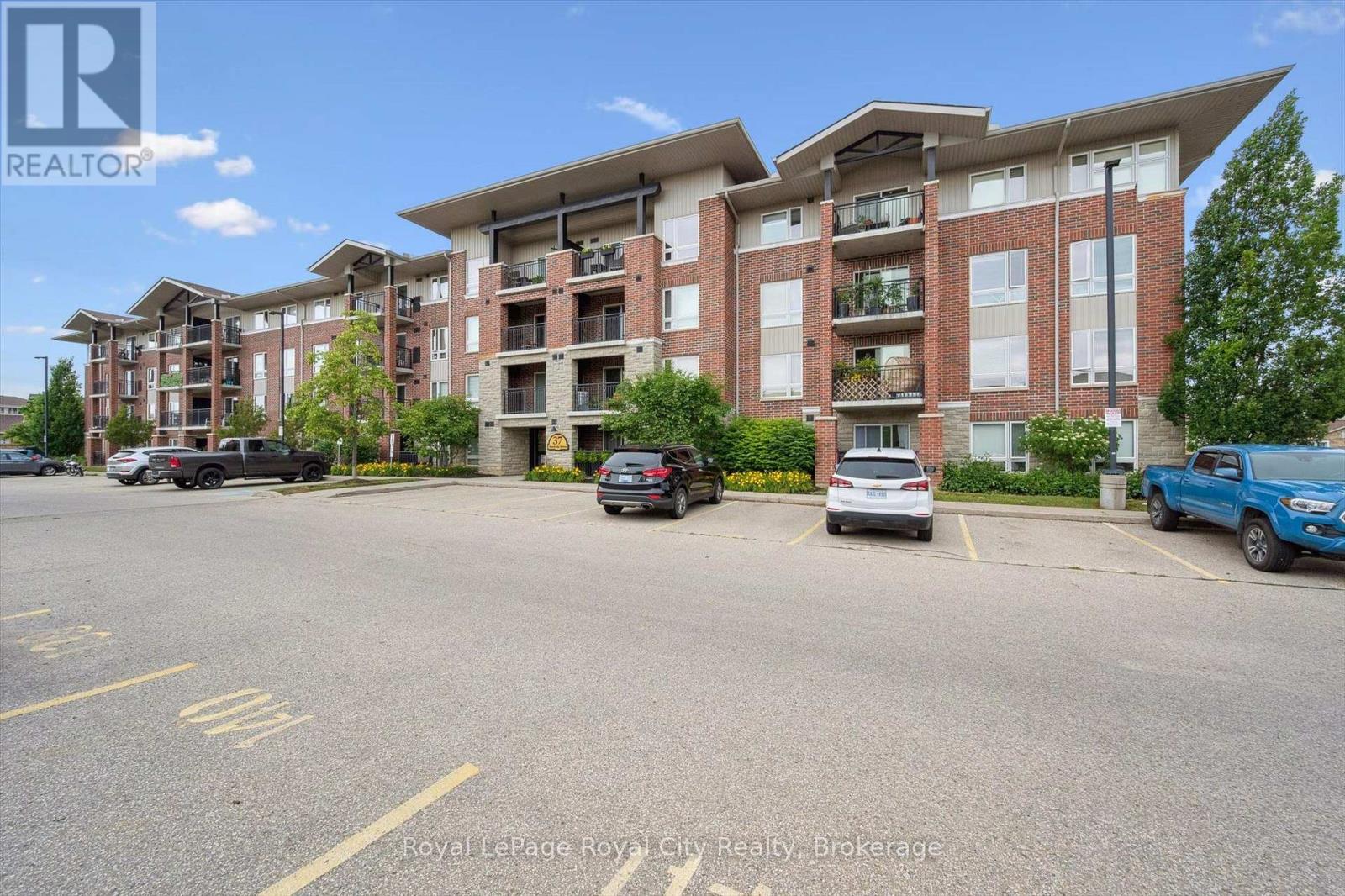 212 - 37 GOODWIN DRIVE, guelph (pineridge/westminster woods), Ontario
