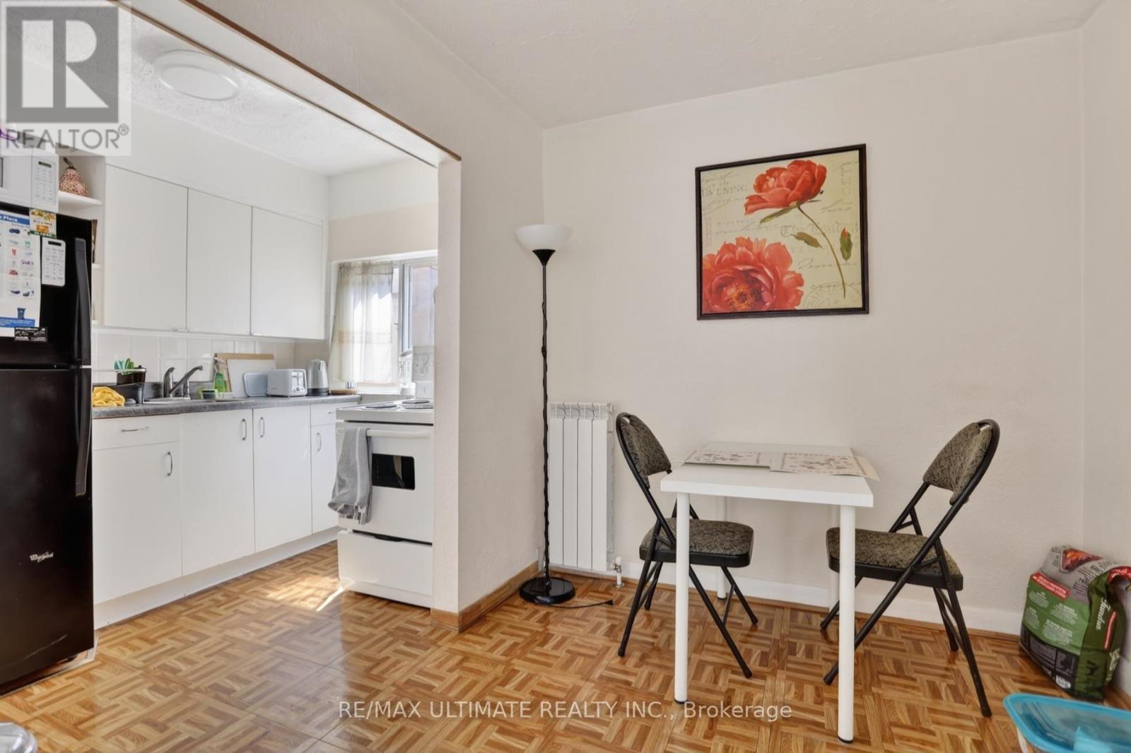 177 Varsity Road, Toronto, Ontario  M6S 4P5 - Photo 10 - W13639074