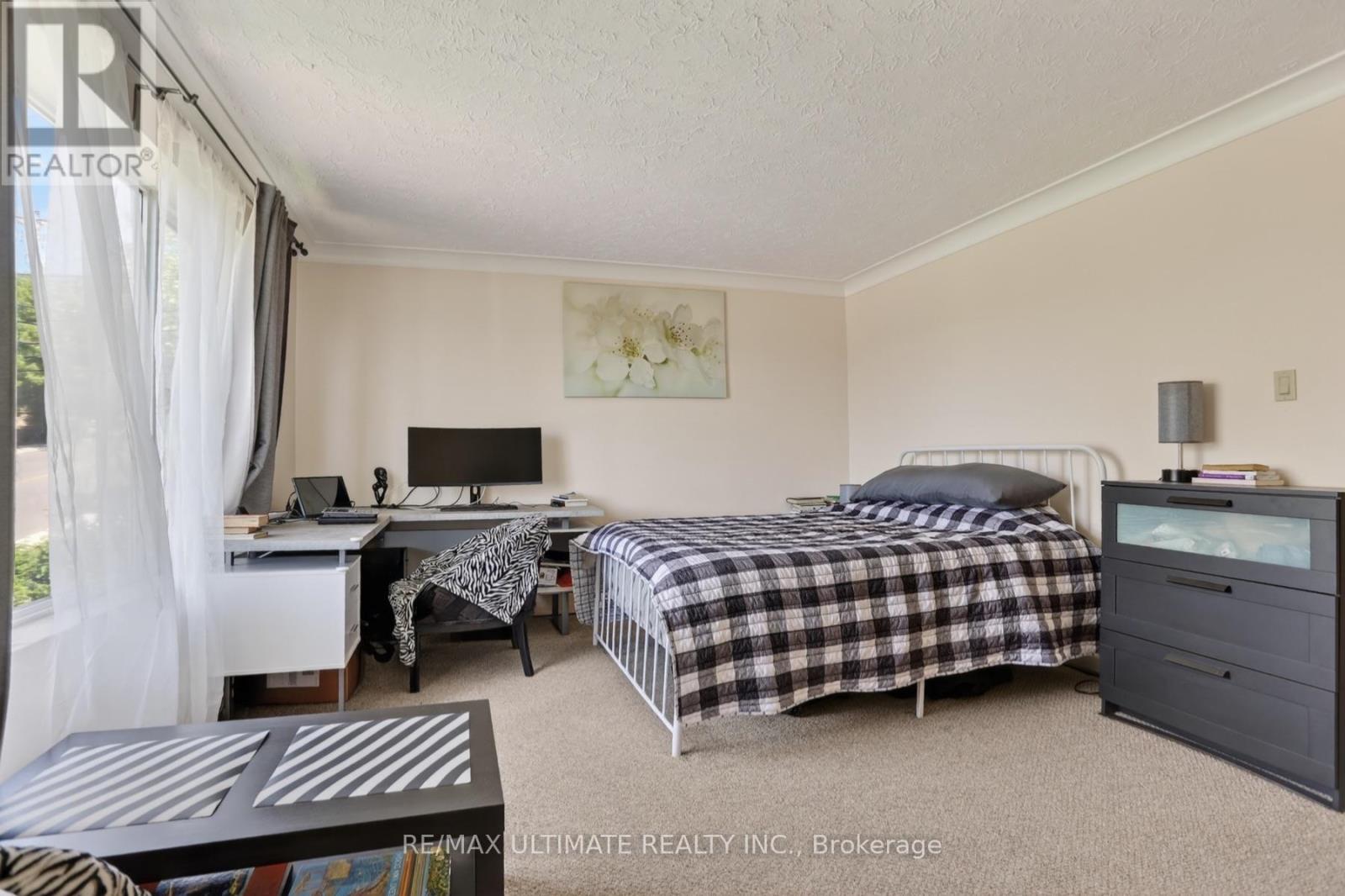 177 Varsity Road, Toronto, Ontario  M6S 4P5 - Photo 9 - W13639074