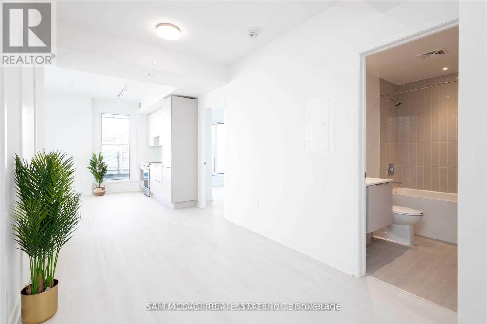 4209 - 3900 Confederation Parkway, Mississauga, Ontario  L5B 0M3 - Photo 12 - W13639098