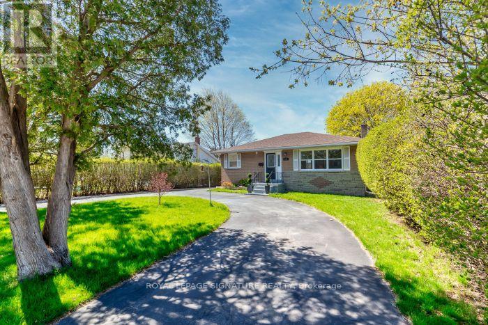 MAIN FLOOR APARTMENT - 438 THIRD LINE, Oakville, Ontario