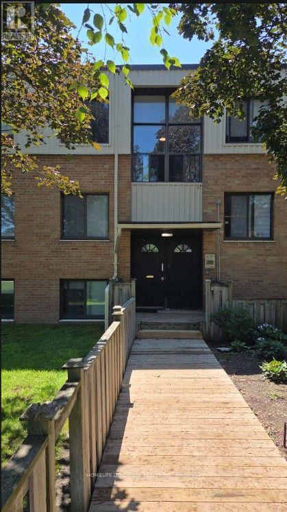 12 - 136 Scanlon Avenue, Bradford West Gwillimbury, Ontario L3Z 1G6 - Photo 2 - N13632350