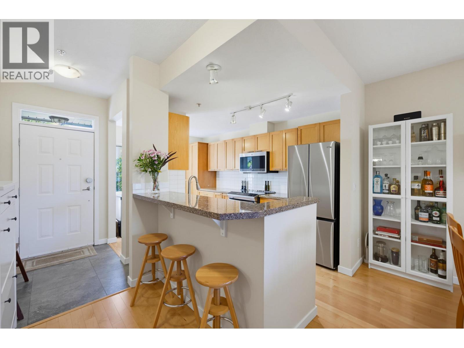 202 4238 Albert Street, Burnaby, British Columbia V5C 6T1 - Photo 11 - R3152063