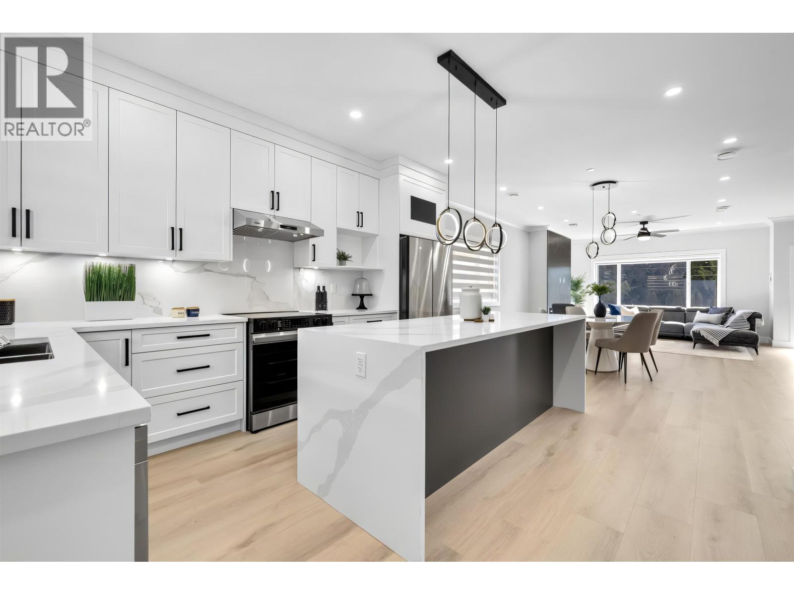 1630 Pitt River Road, Port Coquitlam, British Columbia  V3C 1P4 - Photo 12 - R3152539