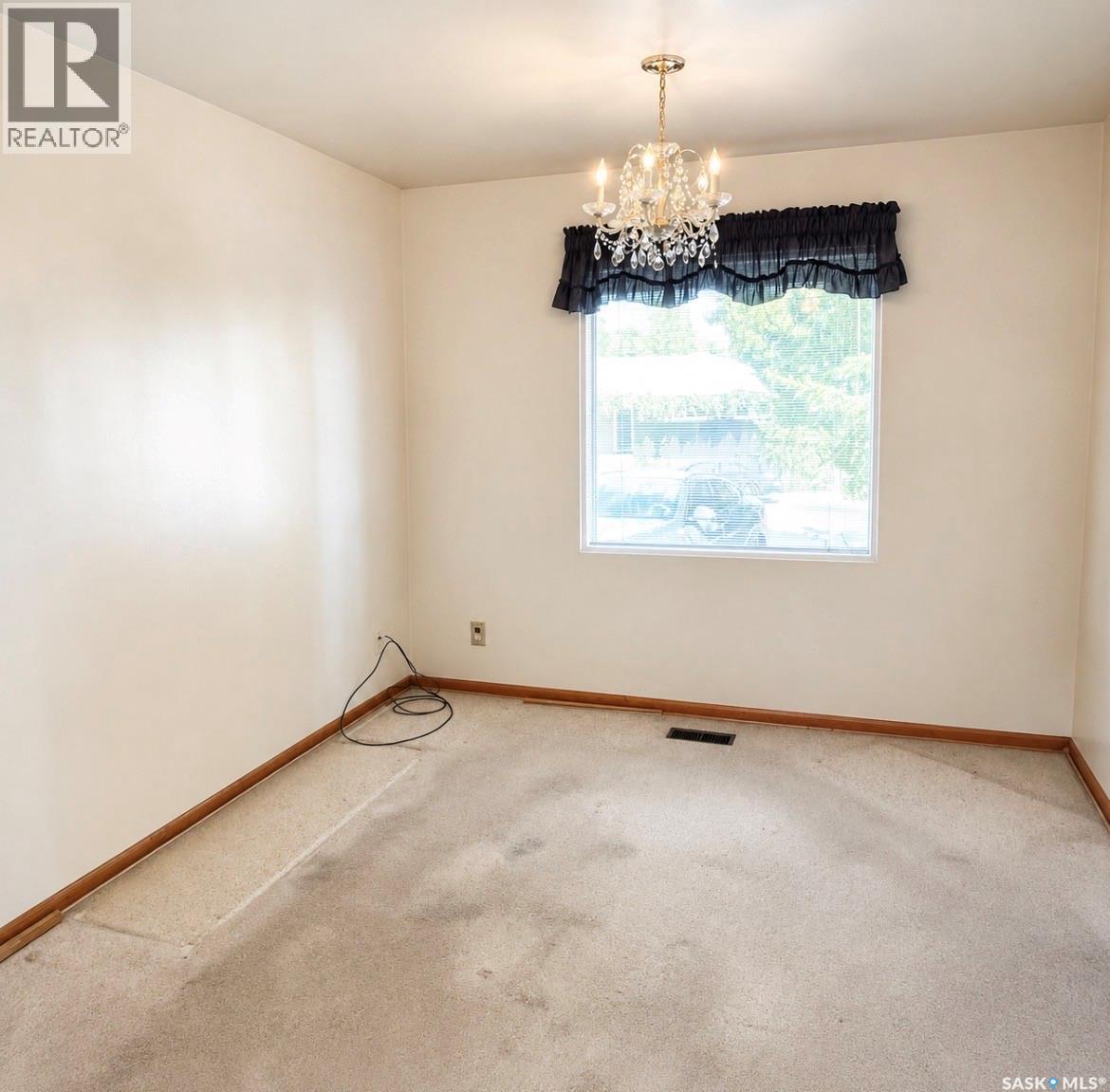 1316 Mclorg Street, Saskatoon, Saskatchewan  S7L 4M2 - Photo 3 - SK044561