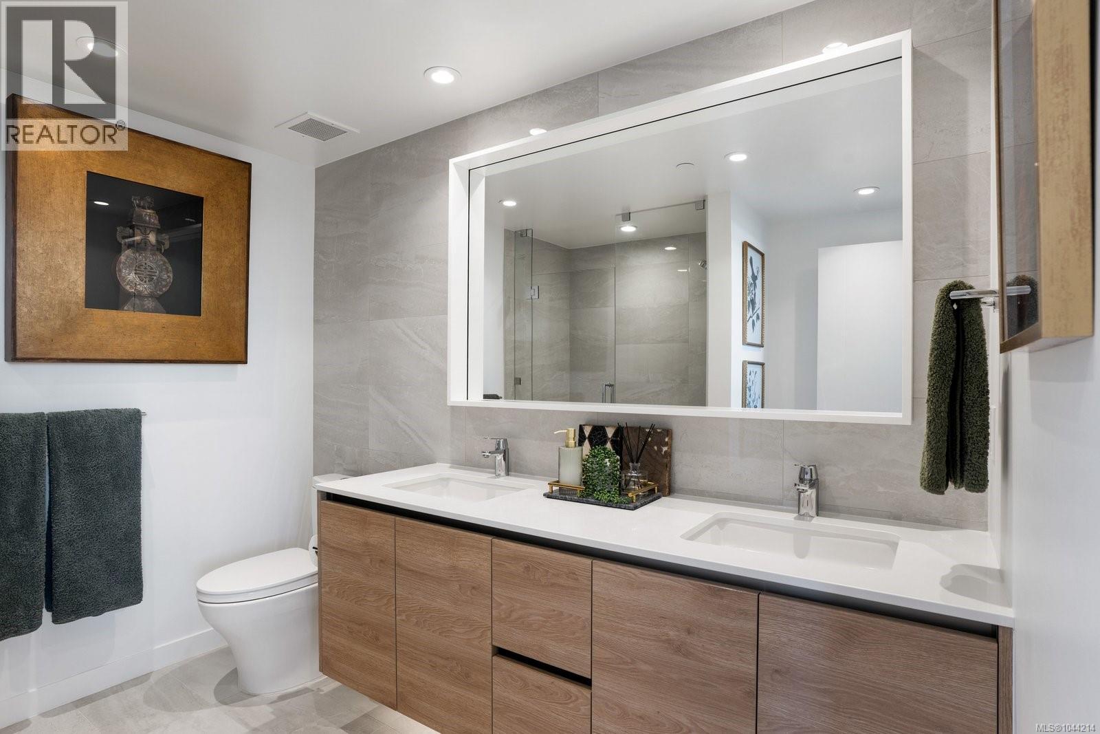 1304 363 Tyee Rd, Victoria, British Columbia  V9A 0B5 - Photo 21 - 1044214