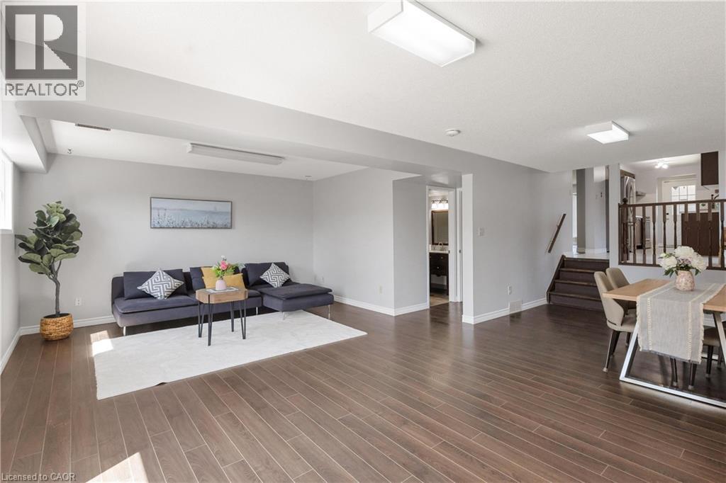 111 Oprington Court, Kitchener, Ontario  N2N 3E2 - Photo 22 - 40853353