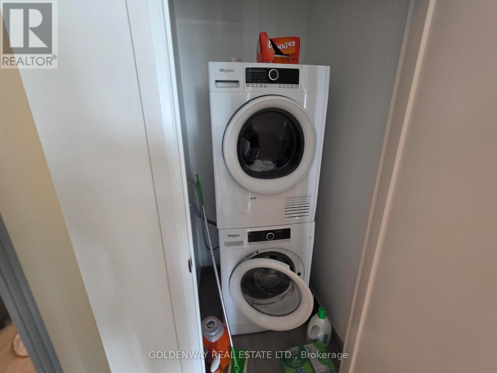 2202 - 18 Water Walk Drive, Markham, Ontario L3R 6L5 - Photo 14 - N13636310