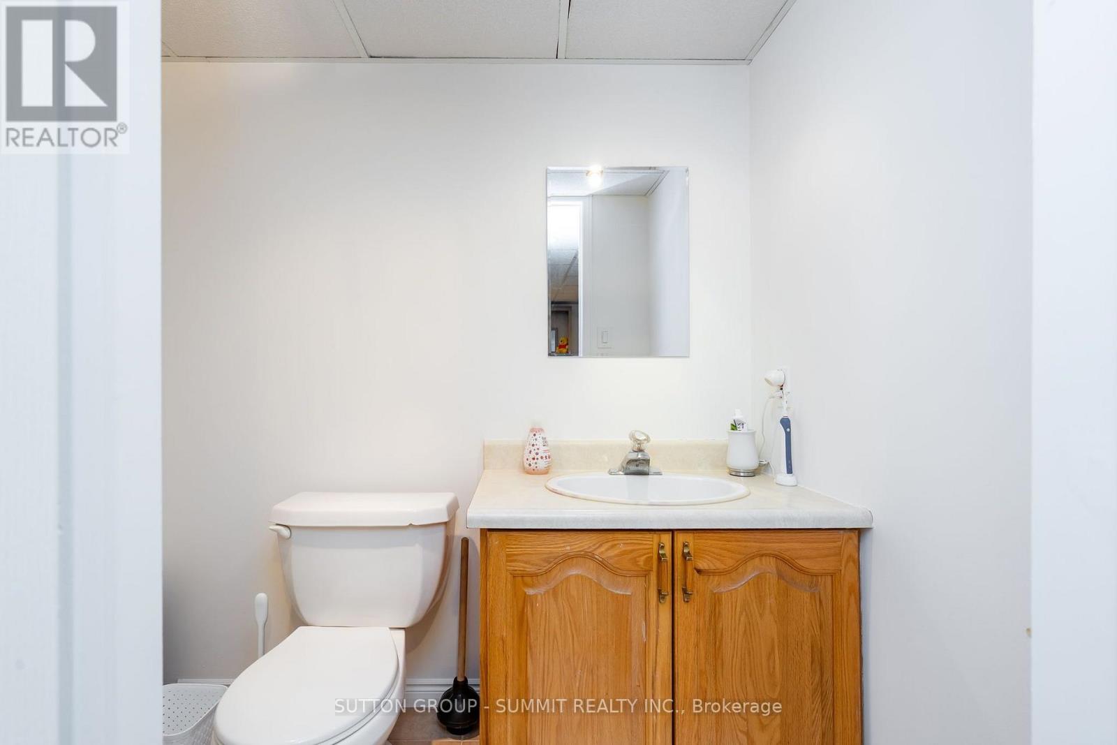 306 Oakwood Court, Newmarket, Ontario L3Y 3C8 - Photo 33 - N13638174