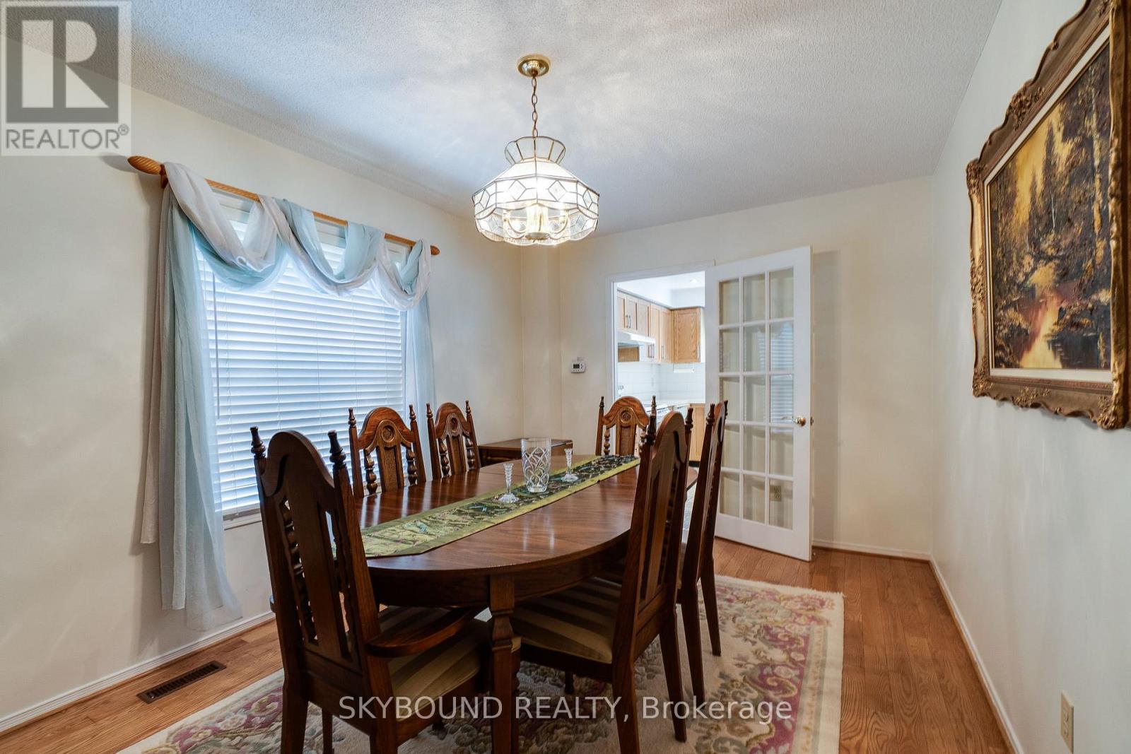 6304 Culmore Crescent, Mississauga, Ontario  L5V 1J1 - Photo 13 - W13548520