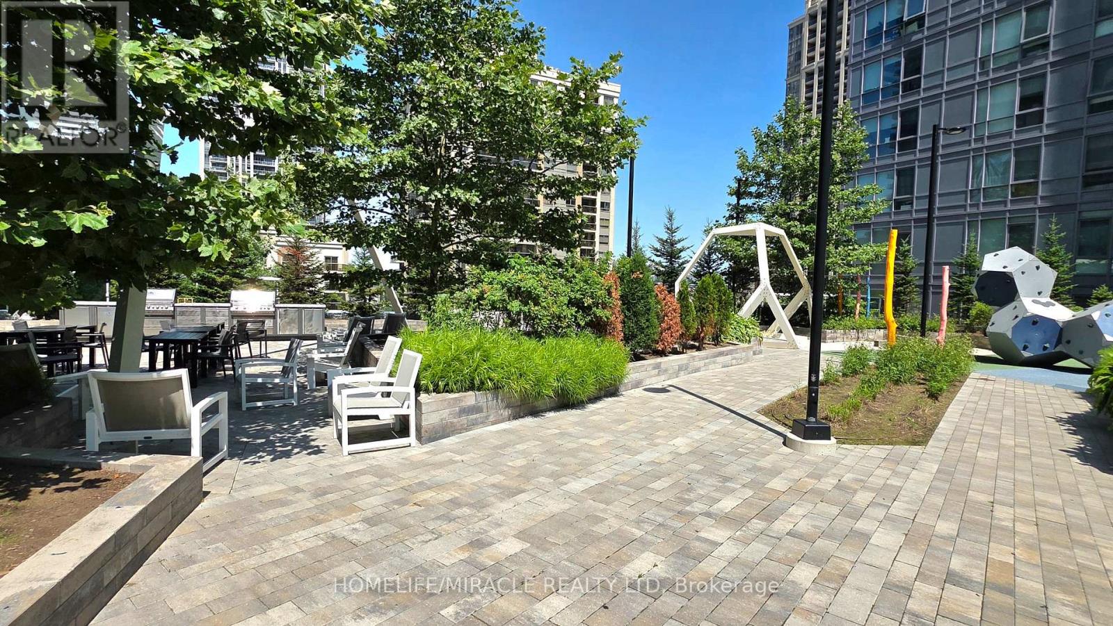 1704 - 4065 Confederation Parkway, Mississauga, Ontario  L5B 0L4 - Photo 22 - W13638844