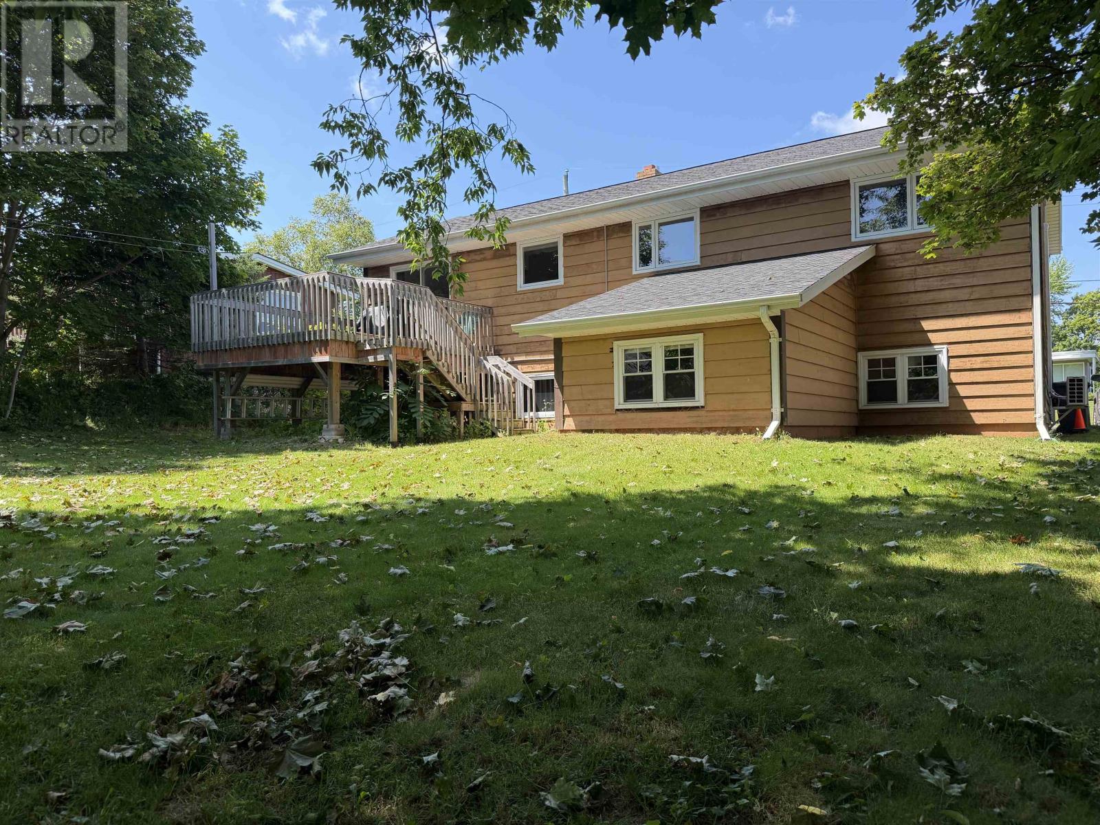 28 Mackay Drive, Charlottetown, Prince Edward Island  C1A 5W3 - Photo 25 - 202619614
