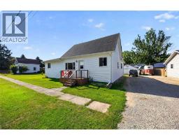 7967 RAILROAD LINE, Brooke-Alvinston, Ontario