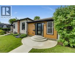 17 AMELIA Street, Paris, Ontario