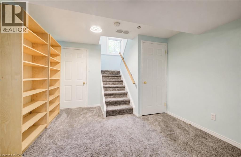 464 Northlake Drive, Waterloo, Ontario  N2V 2A4 - Photo 35 - 40842931