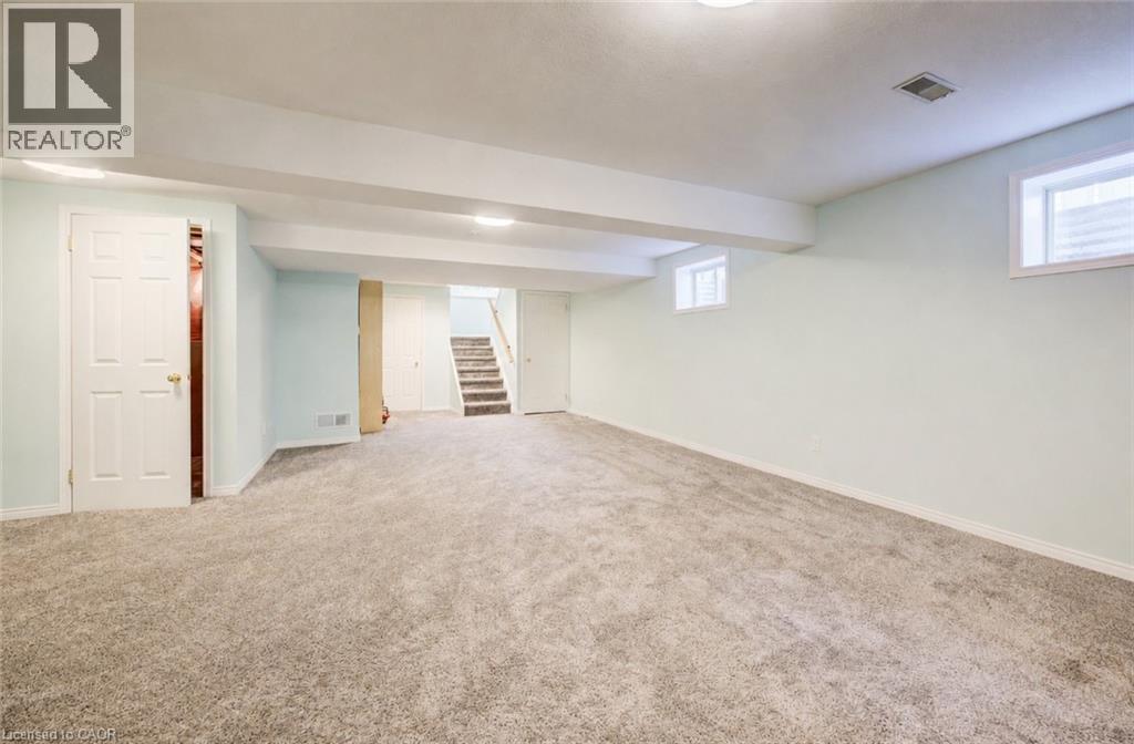 464 Northlake Drive, Waterloo, Ontario  N2V 2A4 - Photo 40 - 40842931