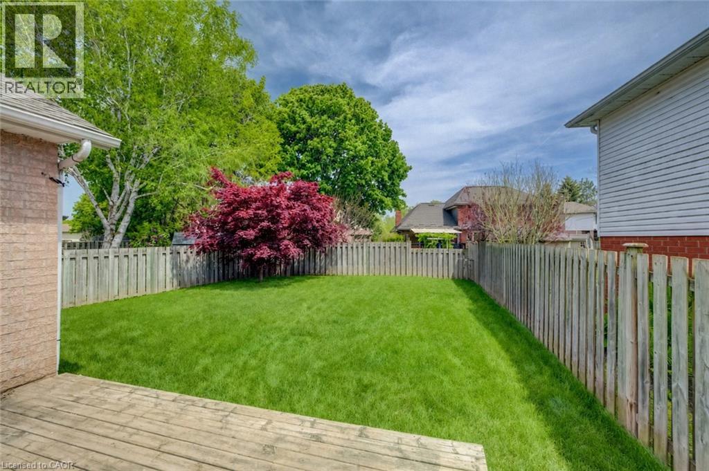 464 Northlake Drive, Waterloo, Ontario  N2V 2A4 - Photo 42 - 40842931