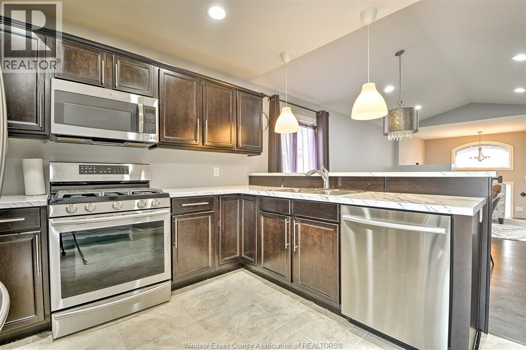 2490 Bernard, Windsor, Ontario  N8W 4S1 - Photo 17 - 26018846