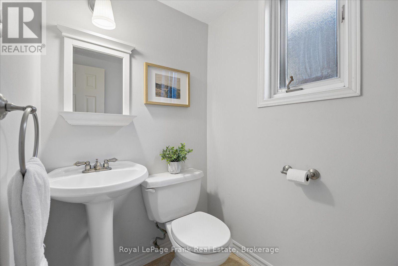 2 Rosswood Crescent, Toronto, Ontario  M1P 3N2 - Photo 26 - E13639382