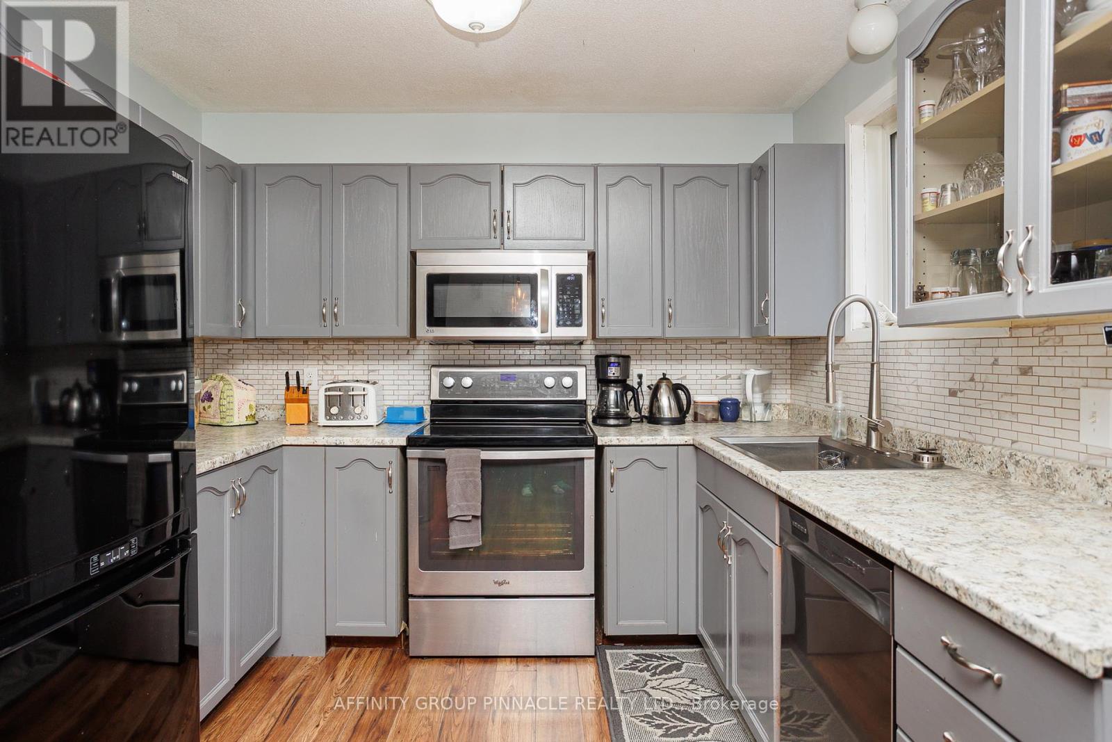 7 Hawk Street, Kawartha Lakes, Ontario  K0M 2T0 - Photo 11 - X13639114
