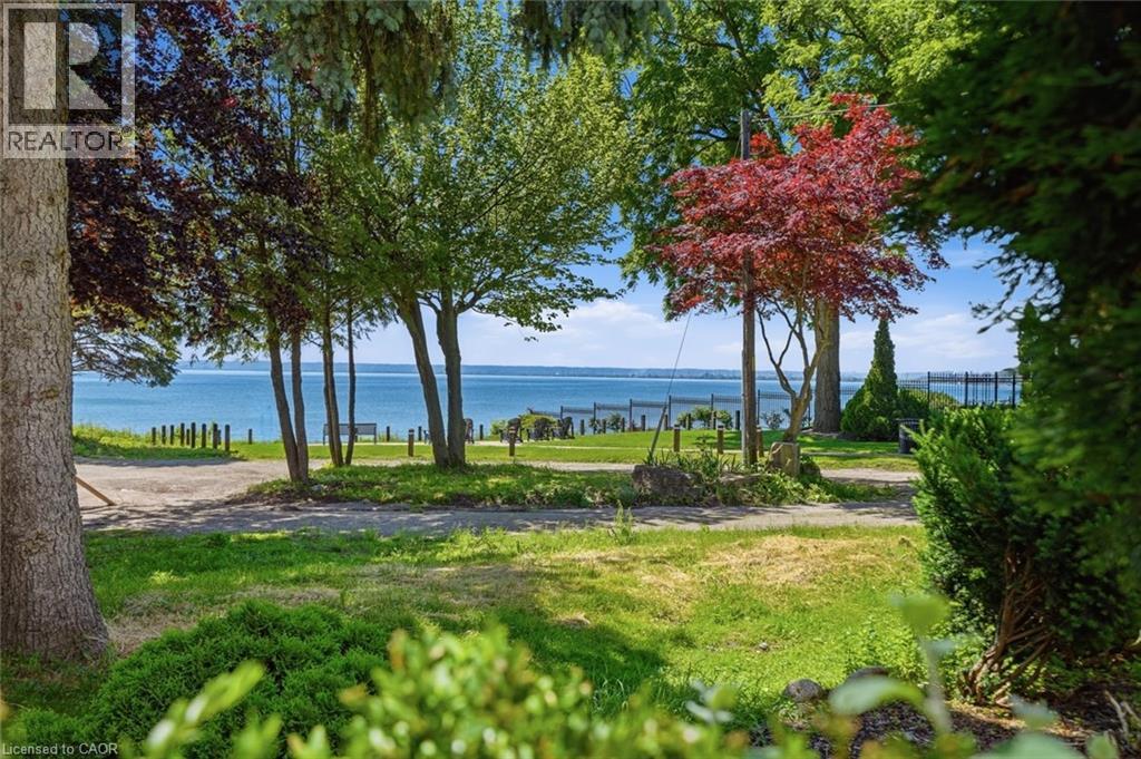 225 St. Paul Street, Burlington, Ontario  L7R 4G9 - Photo 2 - 40841459