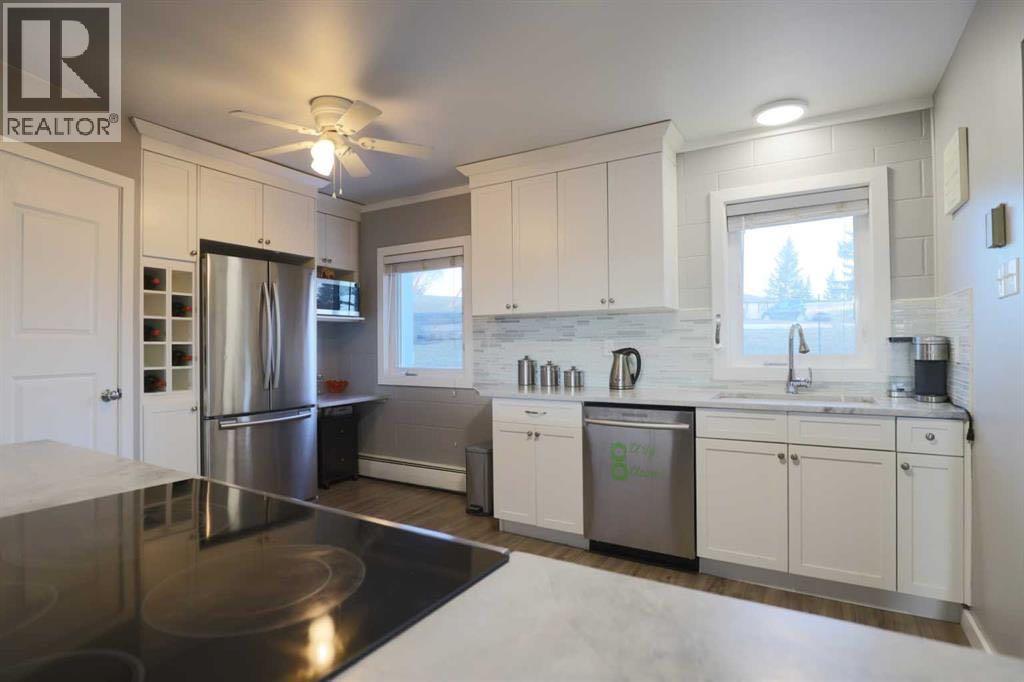 771 Dundas Street, Pincher Creek, Alberta  T0K 1W0 - Photo 16 - A2327285