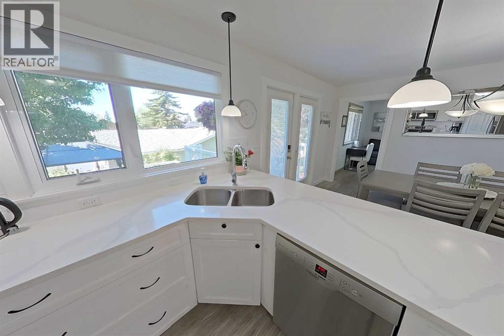 6803 24 Avenue NE, Calgary, Alberta  T1Y 1Z9 - Photo 12 - A2326513