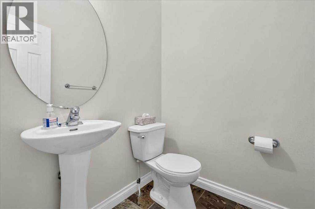 125 25 Avenue NW, Calgary, Alberta  T2M 2A4 - Photo 38 - A2327025