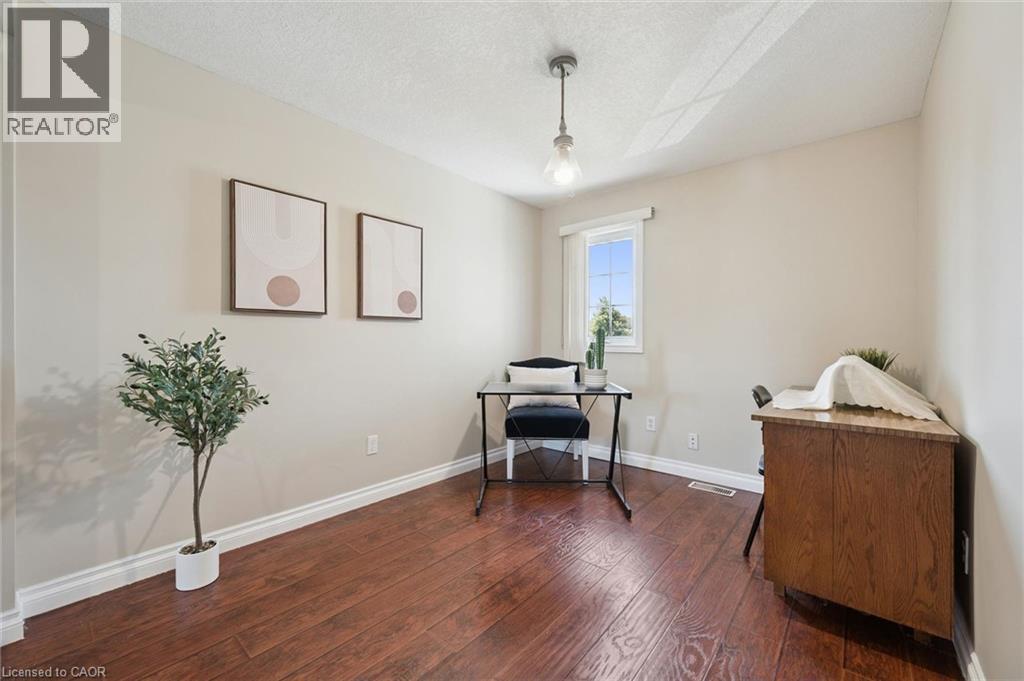 86 Bridlewreath Street, Kitchener, Ontario  N2E 3V6 - Photo 15 - 40853217