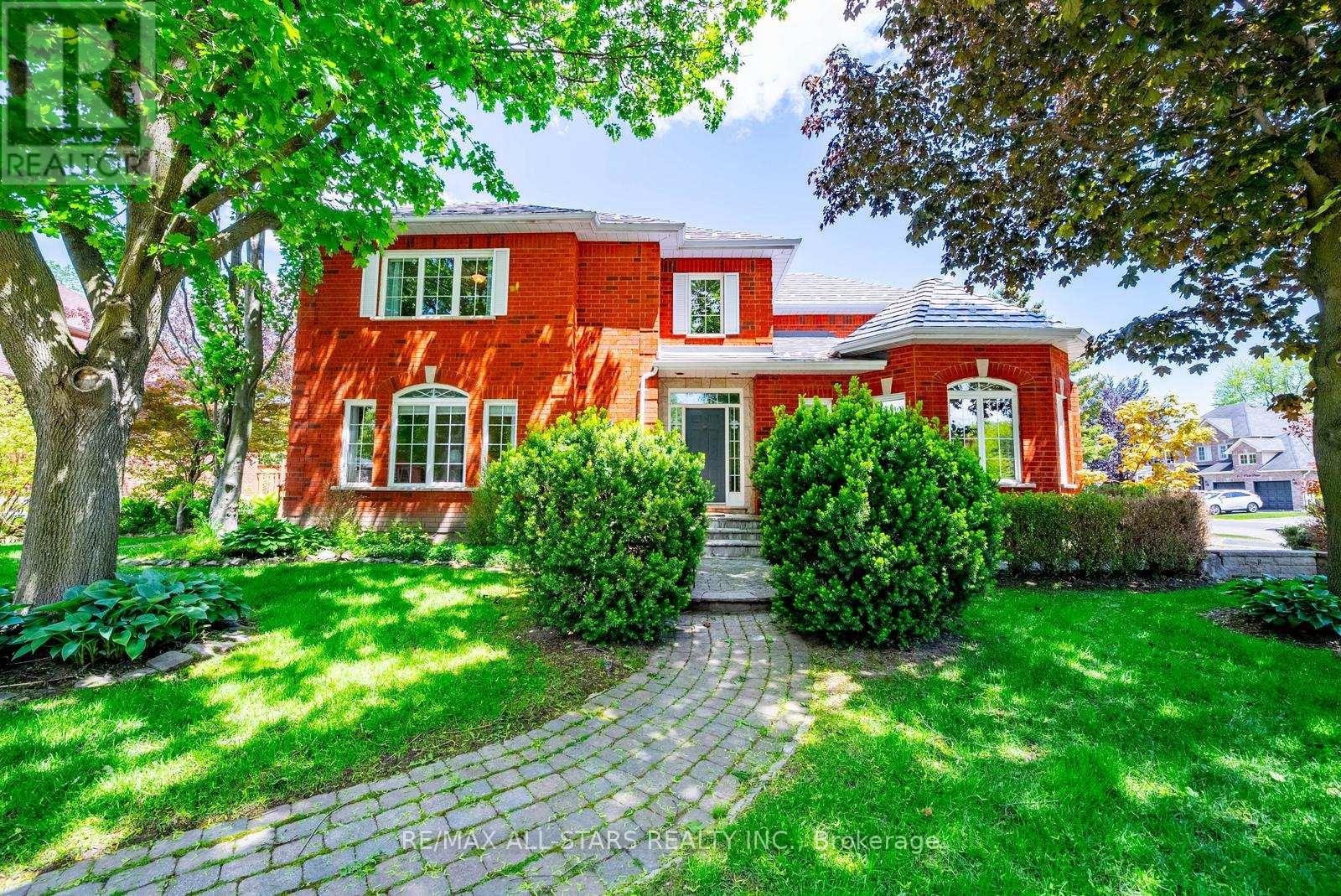 160 Park Drive, Whitchurch-Stouffville, Ontario  L4A 1J6 - Photo 2 - N13235896