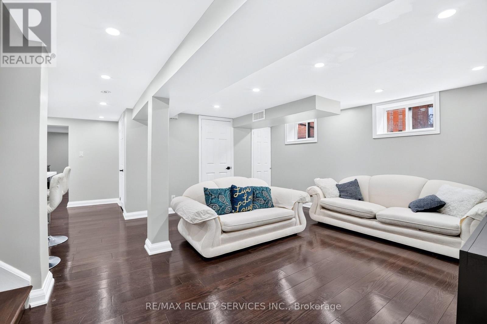 18 Spencely Court, Toronto, Ontario  M9P 1N5 - Photo 21 - W13617472