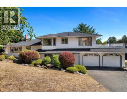 4833 Maplegrove St, Saanich, British Columbia