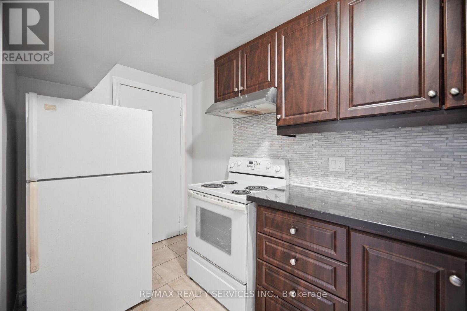 35 Stoneylake Avenue, Brampton, Ontario L6V 4R1 - Photo 34 - W13633642