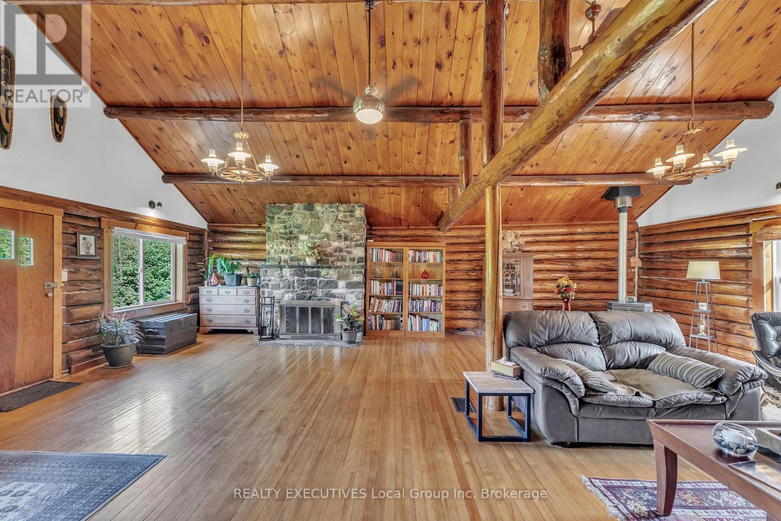 2899 Highway 11 N, Temagami, Ontario  P1B 8G3 - Photo 27 - X13639130