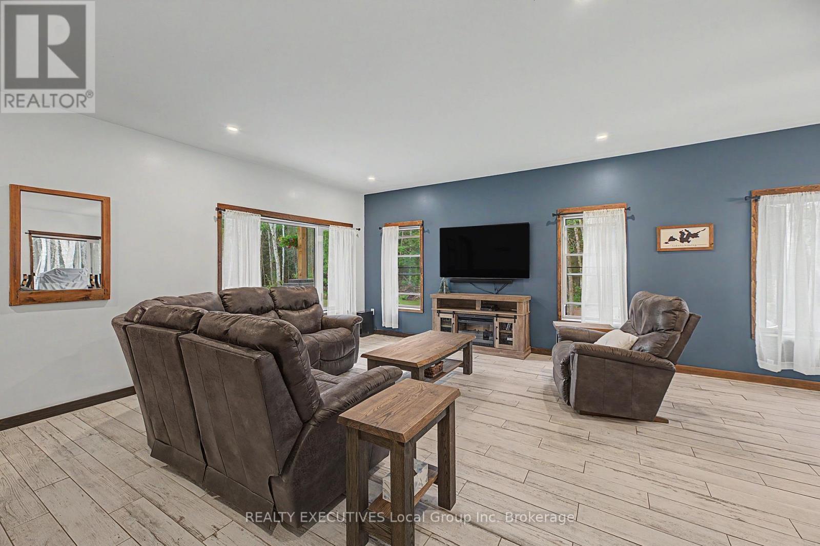 2149 South Shore Road, Bonfield, Ontario  P0H 1E0 - Photo 17 - X13639324