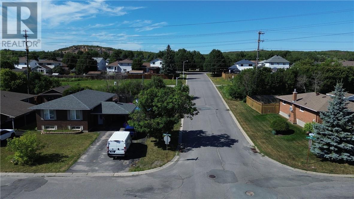 1564 Yarmouth Street, Sudbury, Ontario  P3A 5A6 - Photo 24 - 2129618