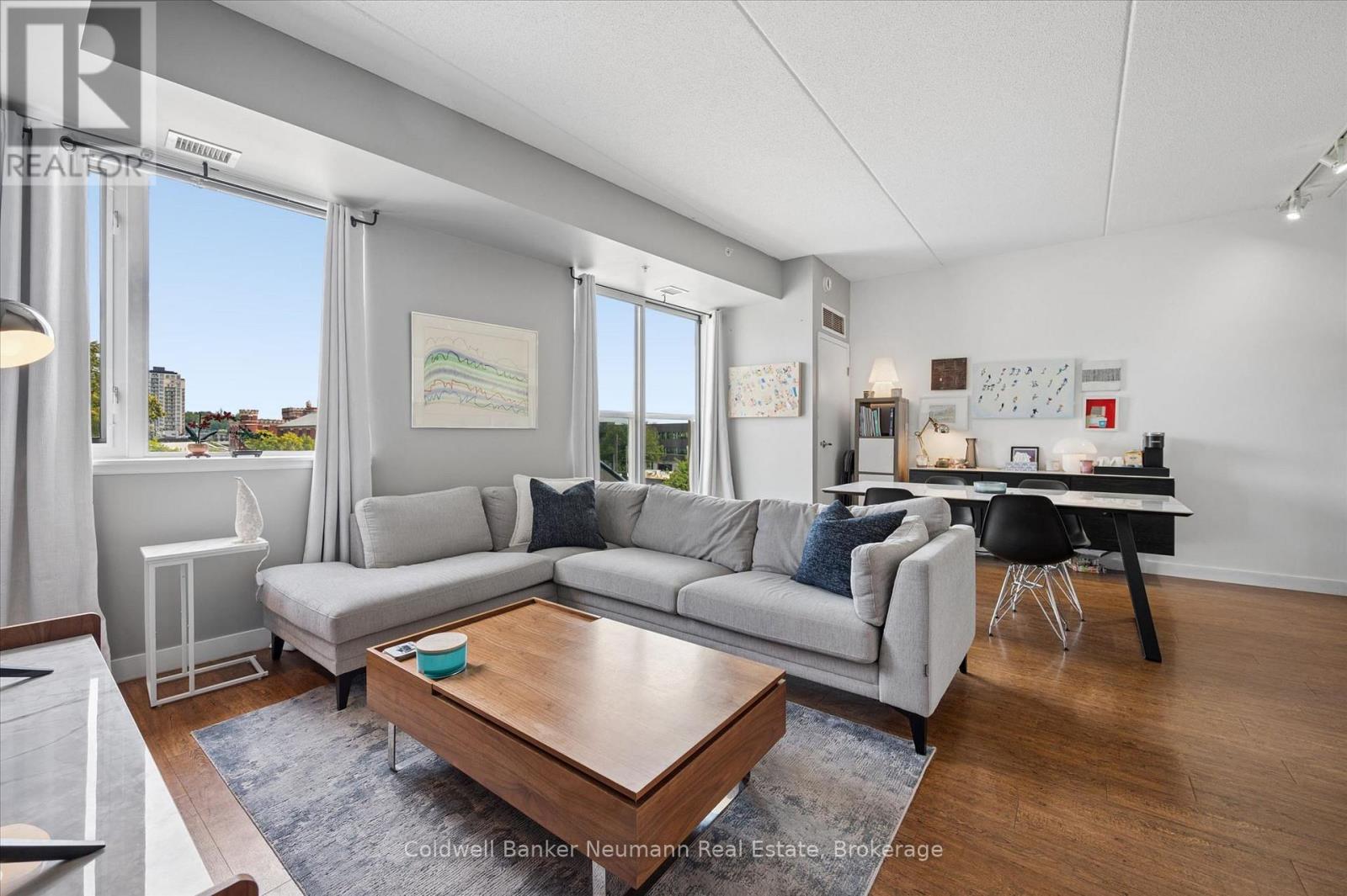 309 - 5 Gordon Street, Guelph, Ontario  N1H 4G8 - Photo 1 - X13639156