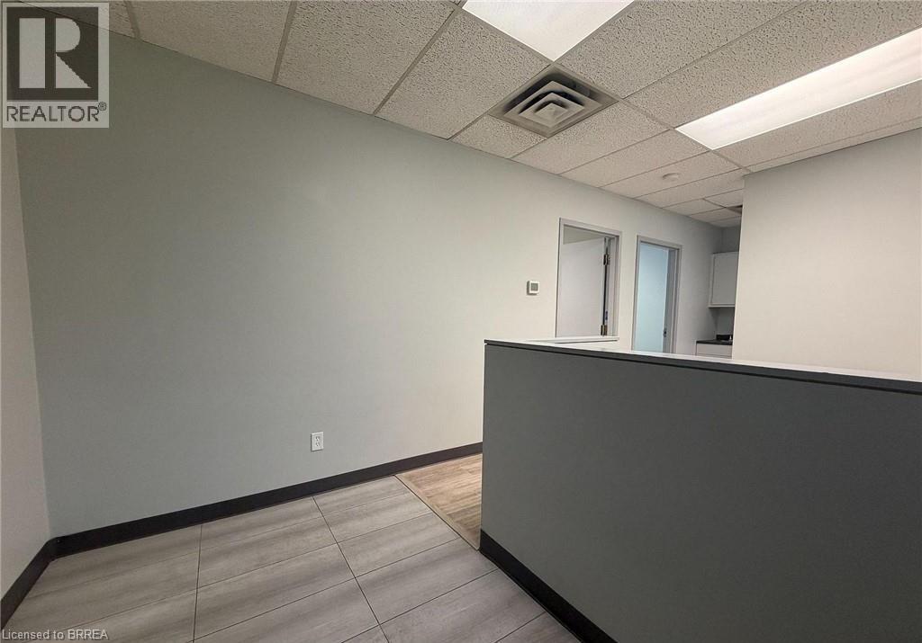 446 Grey Street Unit# 102, Brantford, Ontario  N3S 7L6 - Photo 4 - 40835916