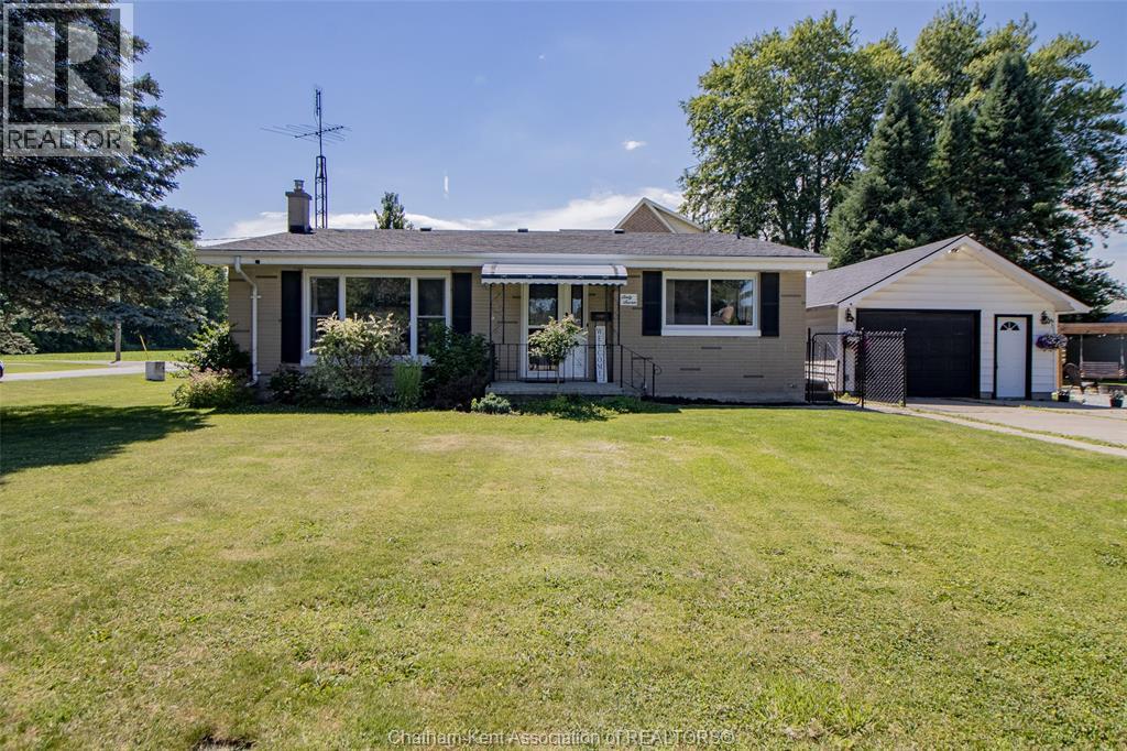 67 Walnut Drive, Wallaceburg, Ontario  N8A 3L4 - Photo 4 - 26015142