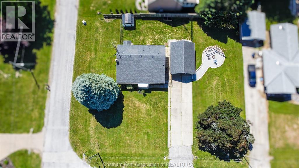 67 Walnut Drive, Wallaceburg, Ontario  N8A 3L4 - Photo 2 - 26015142