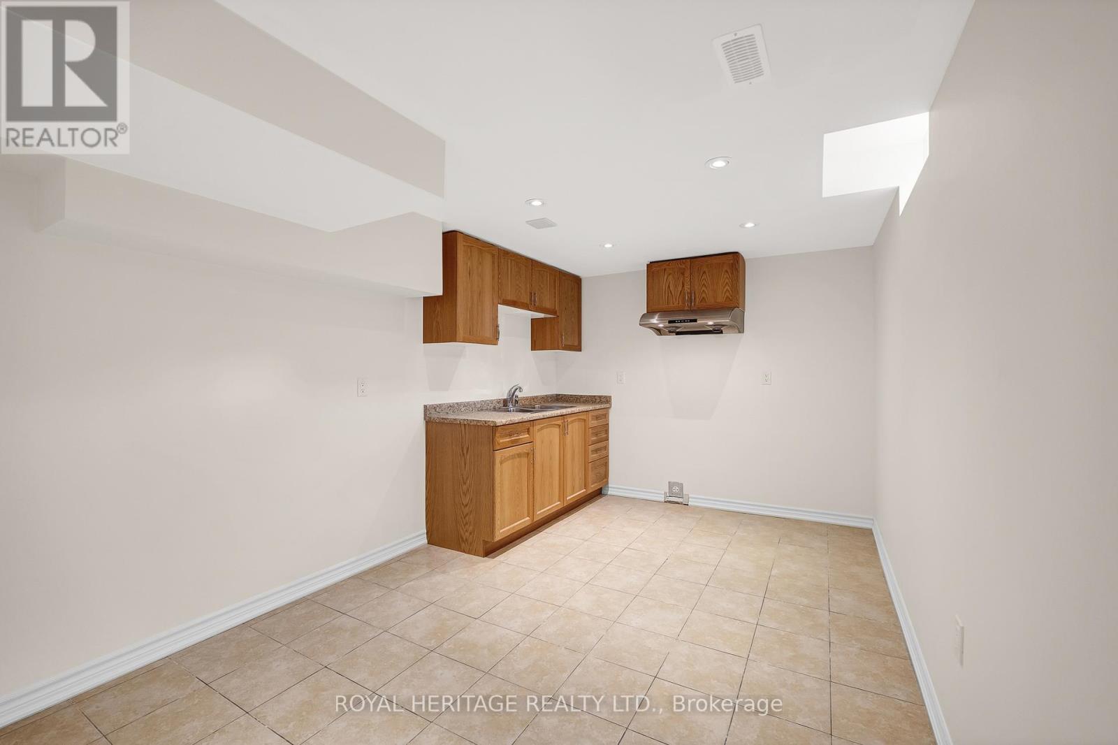 1856 Rosebank Road, Pickering, Ontario  L1V 6Y1 - Photo 37 - E13639128