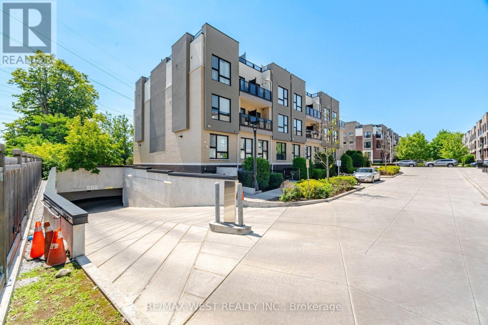 233 - 515 Kingbird Grove, Toronto, Ontario  M1B 5R7 - Photo 1 - E13639176