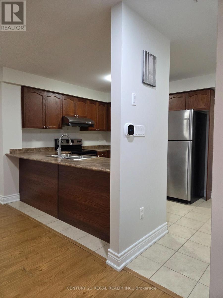 17c Vasto Lane Road, Toronto, Ontario  M1M 1R2 - Photo 6 - E13639262