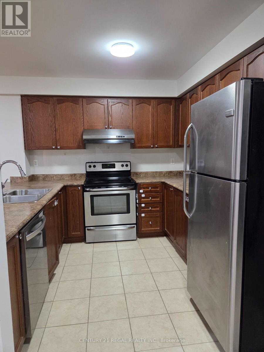 17c Vasto Lane Road, Toronto, Ontario  M1M 1R2 - Photo 7 - E13639262