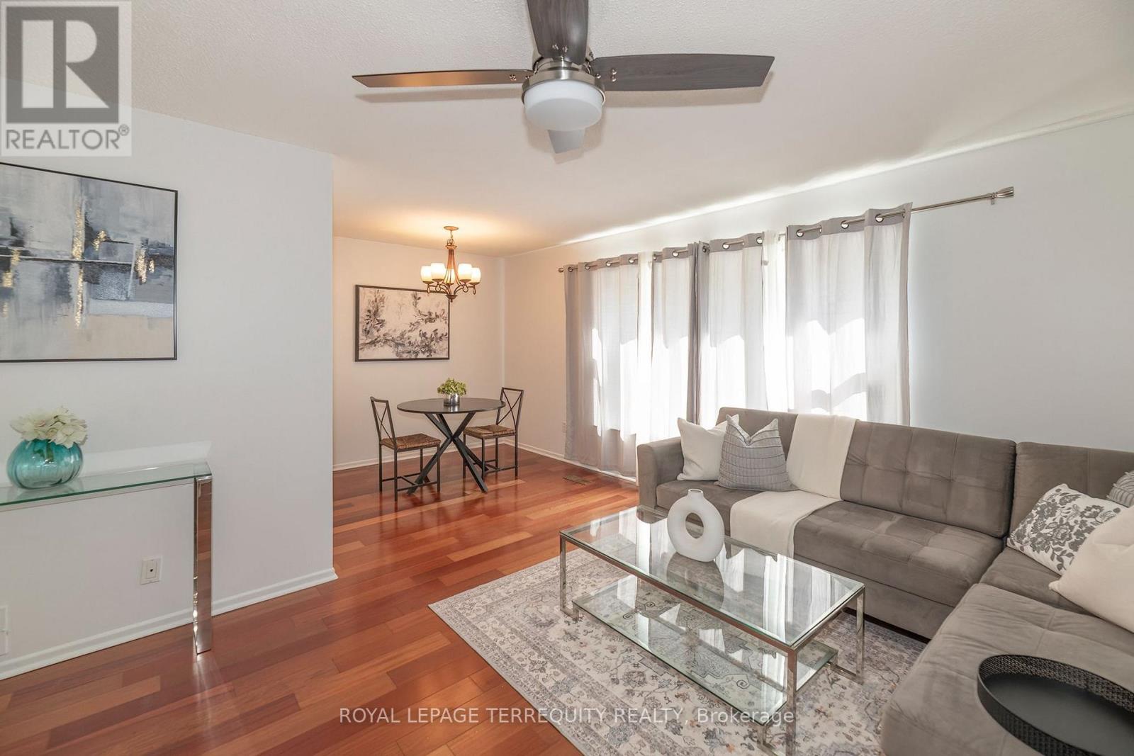 1214 Trowbridge Drive, Oshawa, Ontario  L1G 7H2 - Photo 3 - E13639320