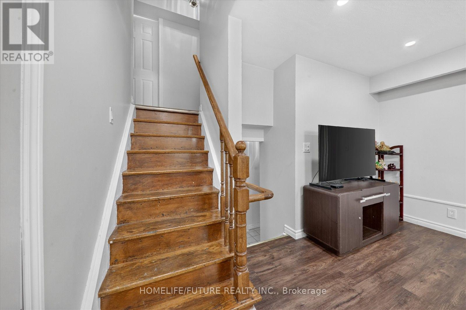 163 Labrador Drive, Oshawa, Ontario  L1H 7E4 - Photo 15 - E13639412