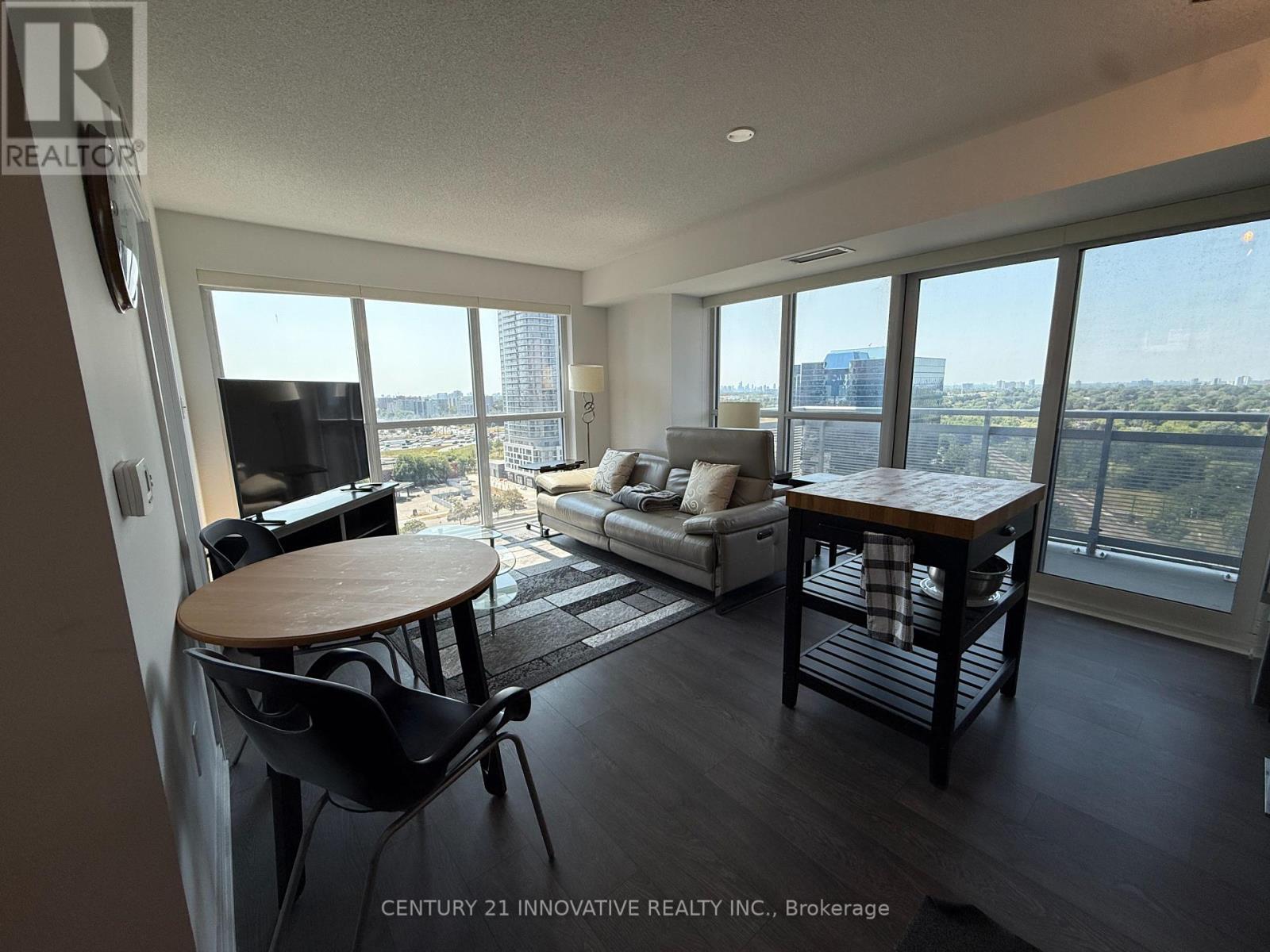 1723 - 275 Village Green Square, Toronto, Ontario  M1S 0L8 - Photo 3 - E13639430